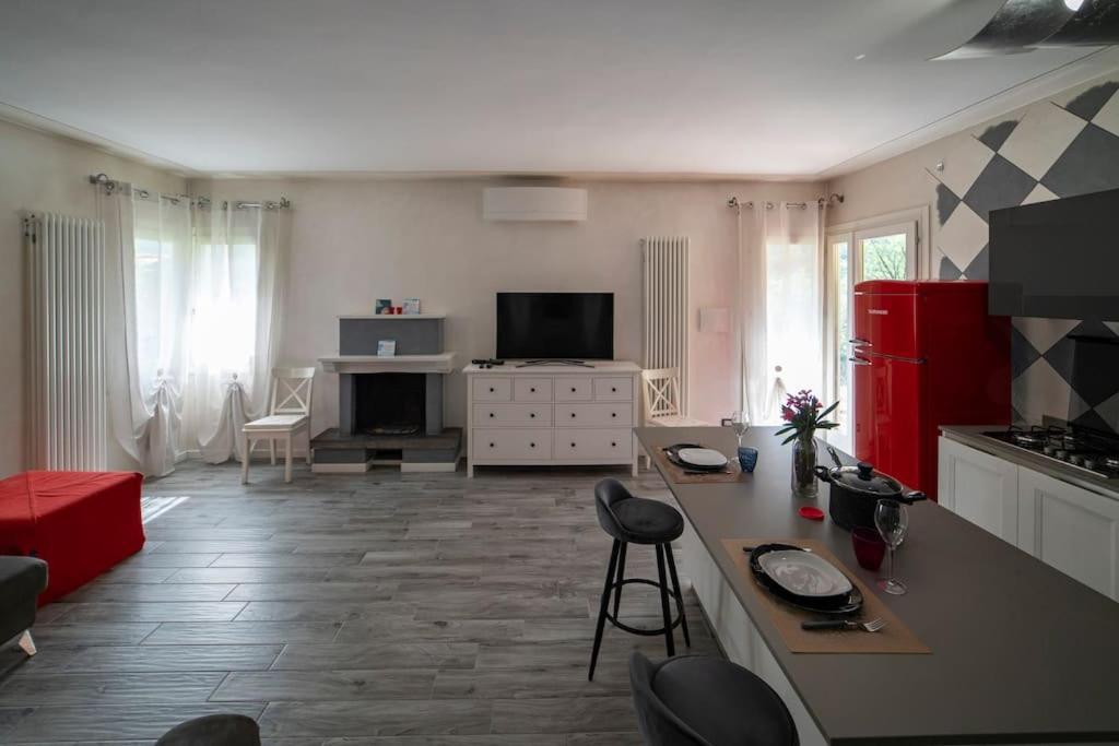 Apartmán Montecolo Bay 1 Pilzone Exteriér fotografie